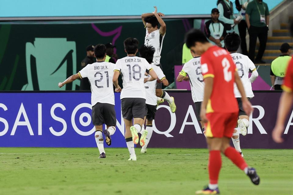 乐鱼官方入口-感谢崔康熙！他上赛季的病退，让中国U23拥有了一名带刀后卫